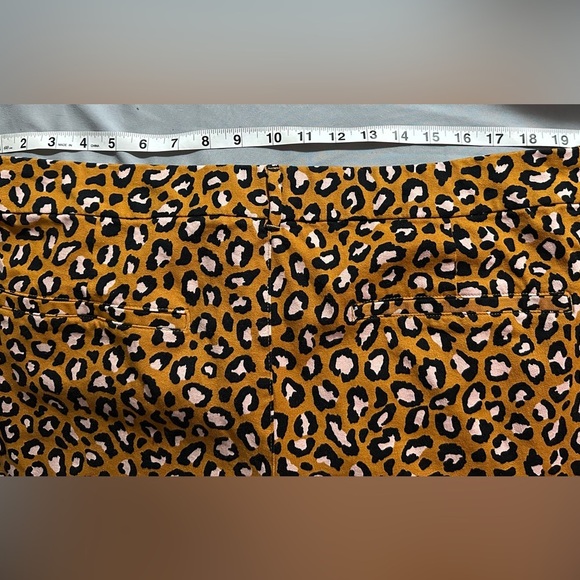 NWOT Old Navy Leopard Cheetah Pixi Pants 20 Animal Print - Picture 5 of 6